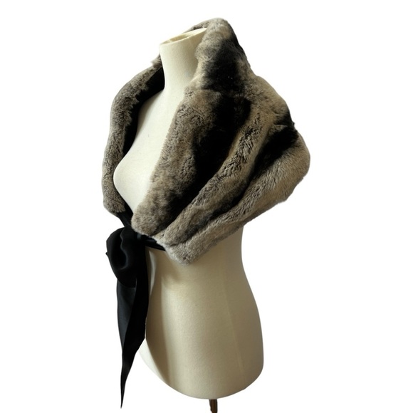 LUISA SPAGNOLI RABBIT FUR SCARF SILK LINED ADJ TIE FRONT OLD MONEY ELEGANT VTG - Picture 3 of 12